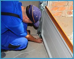 United Garage Door Montara, CA 650-209-4341 - sidebar-door-maintaince-15-05m